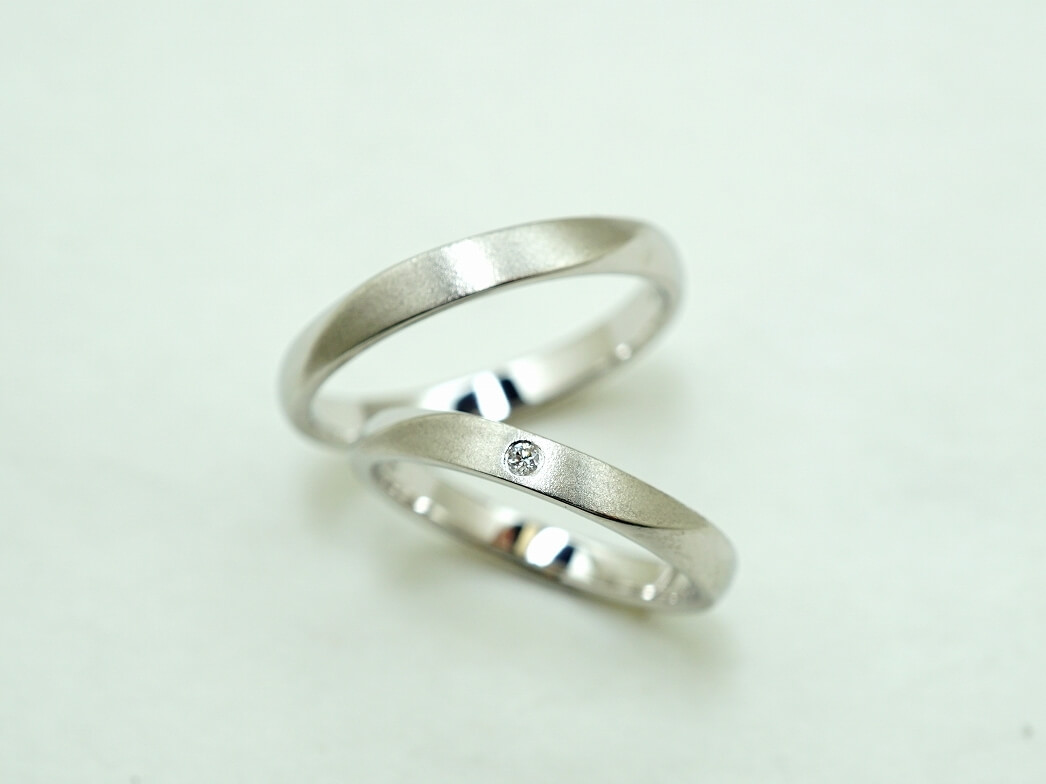 結婚指輪　Pt900　プラチナ　ダイヤ　手作り